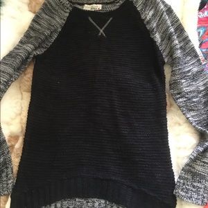 Derek Heart sweater. NWT